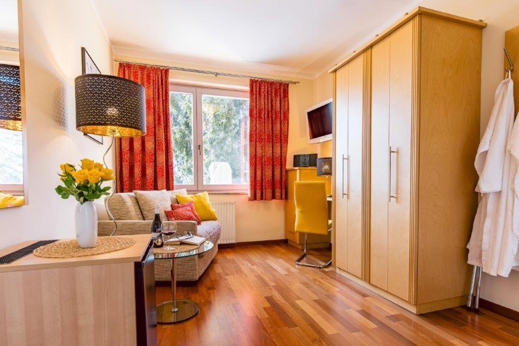 Das Moser - Hotel Garni Am See (Adults Only) Villach Luaran gambar