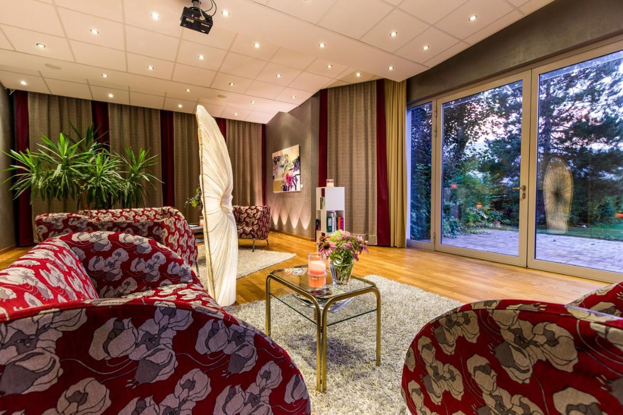 Das Moser - Hotel Garni Am See (Adults Only) Villach Luaran gambar